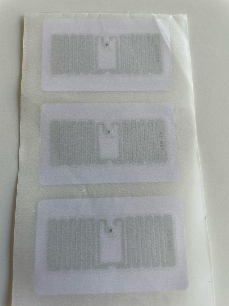Etiquetas Adhesivas RFID U8 30x50mm